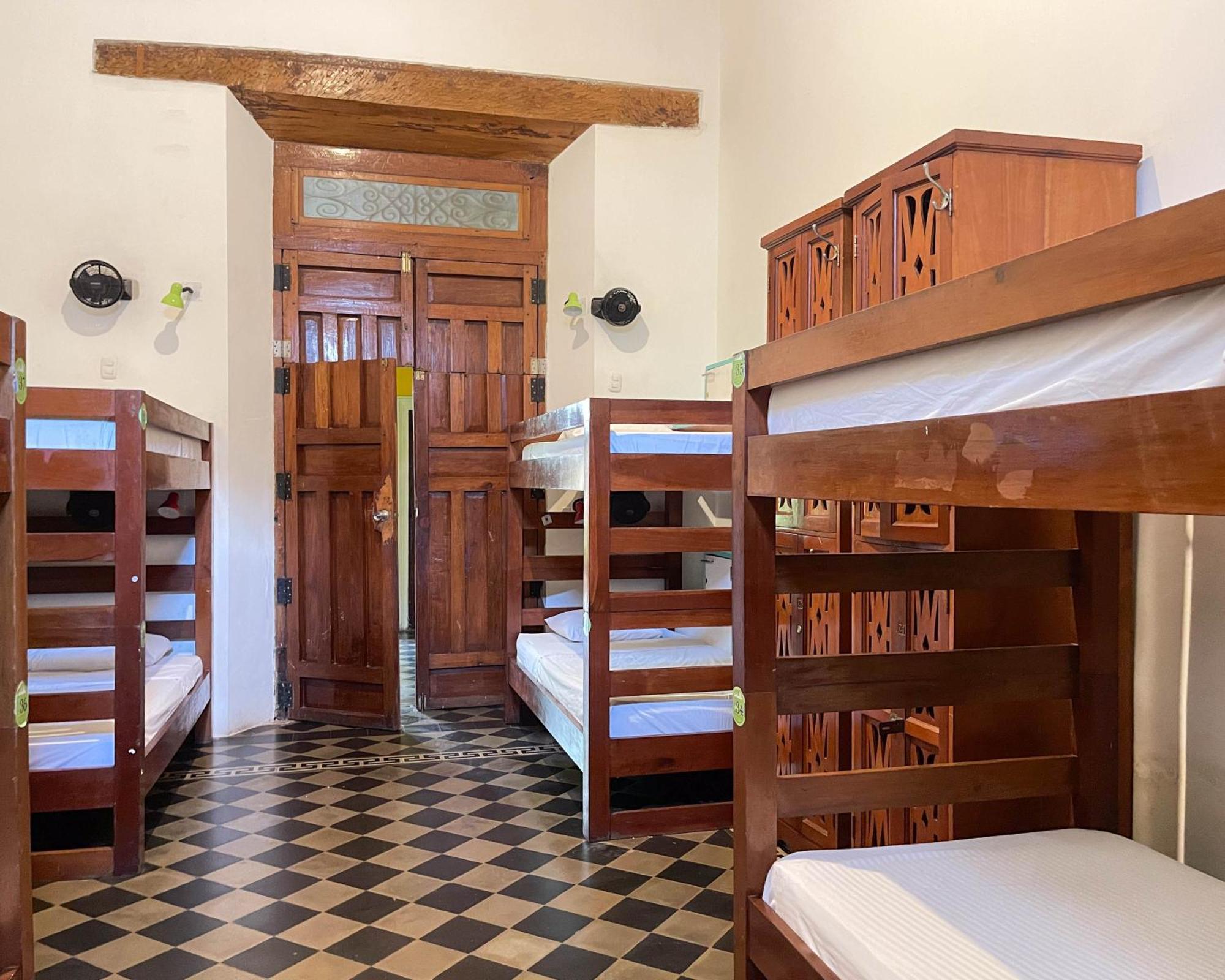 Oasis Hostal