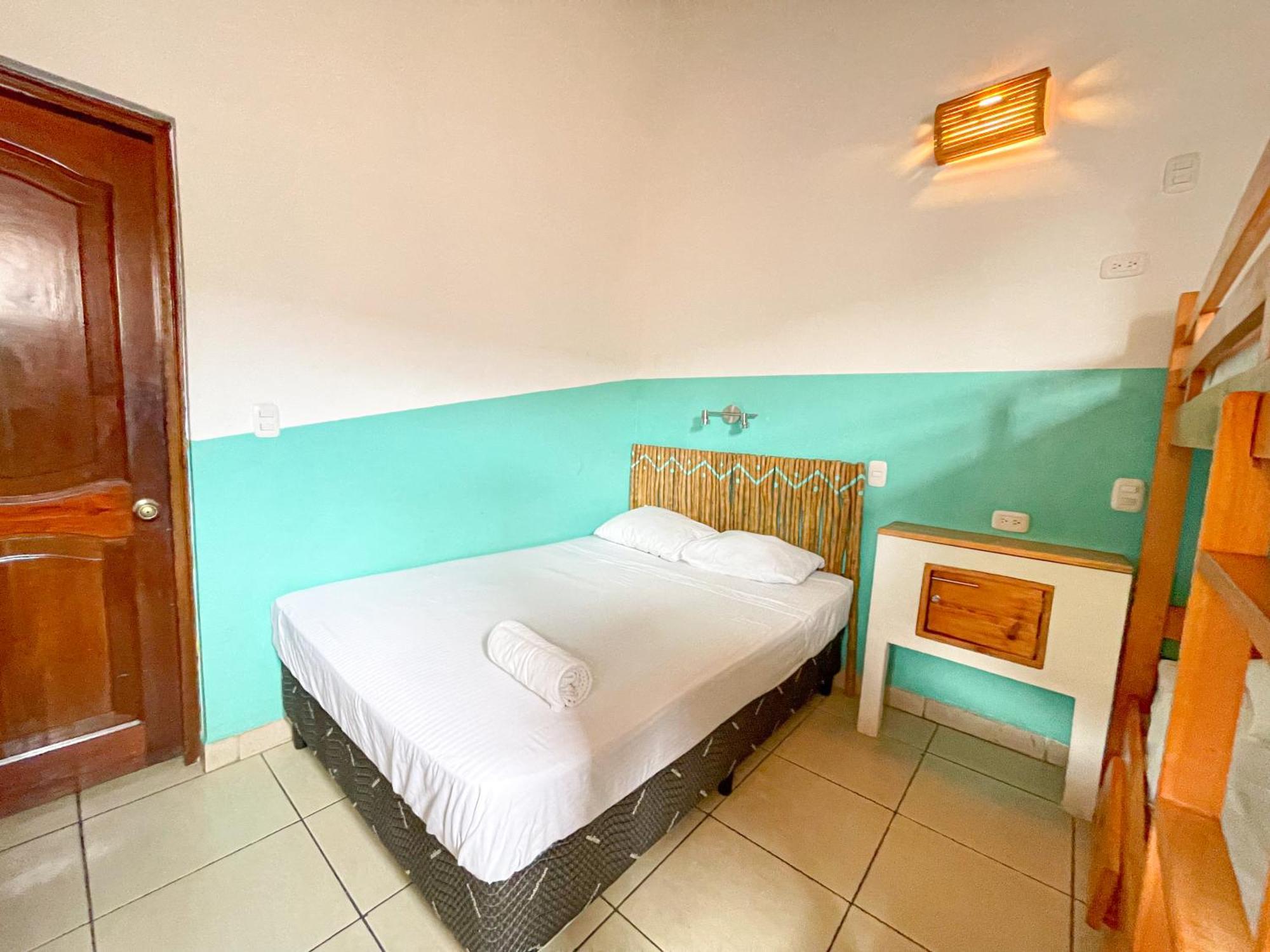 Oasis Granada