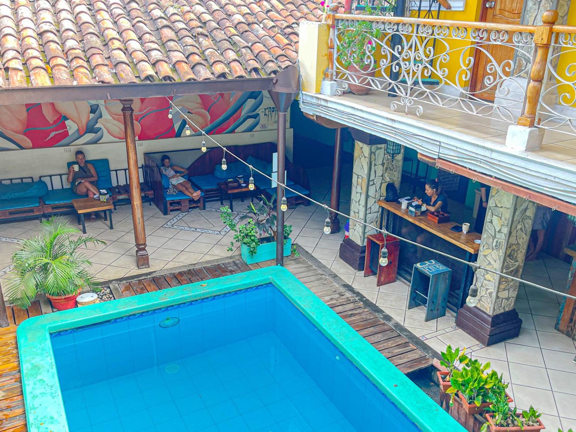 Oasis Auberge de jeunesse *
